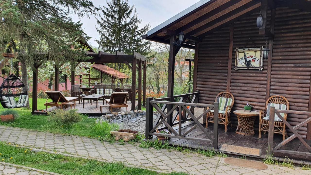 Rajski Vrt Vrdnik Extérieur photo