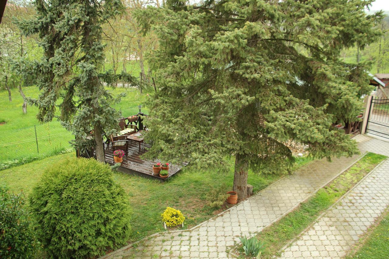 Rajski Vrt Vrdnik Extérieur photo